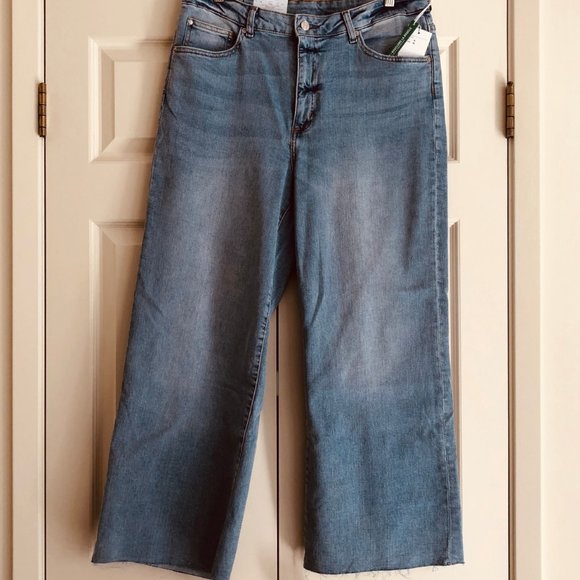NWT - Wide High Ankle Jeans (H&M Conscious Line) - Picture 3 of 6